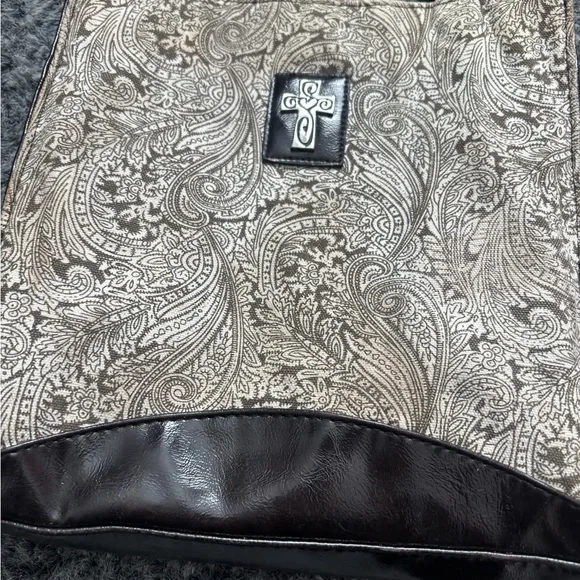 Elegant brown and Cream Tote Bag - Picture 3 of 13